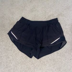 Lululemon Hotty Hot Shorts size 6, 2.5’ inseam. Worn but little to no pilling.